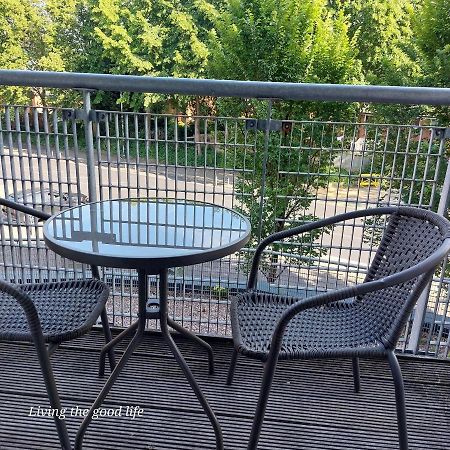 Balcony-View With Free And Secured Parking Apartman Manchester Kültér fotó