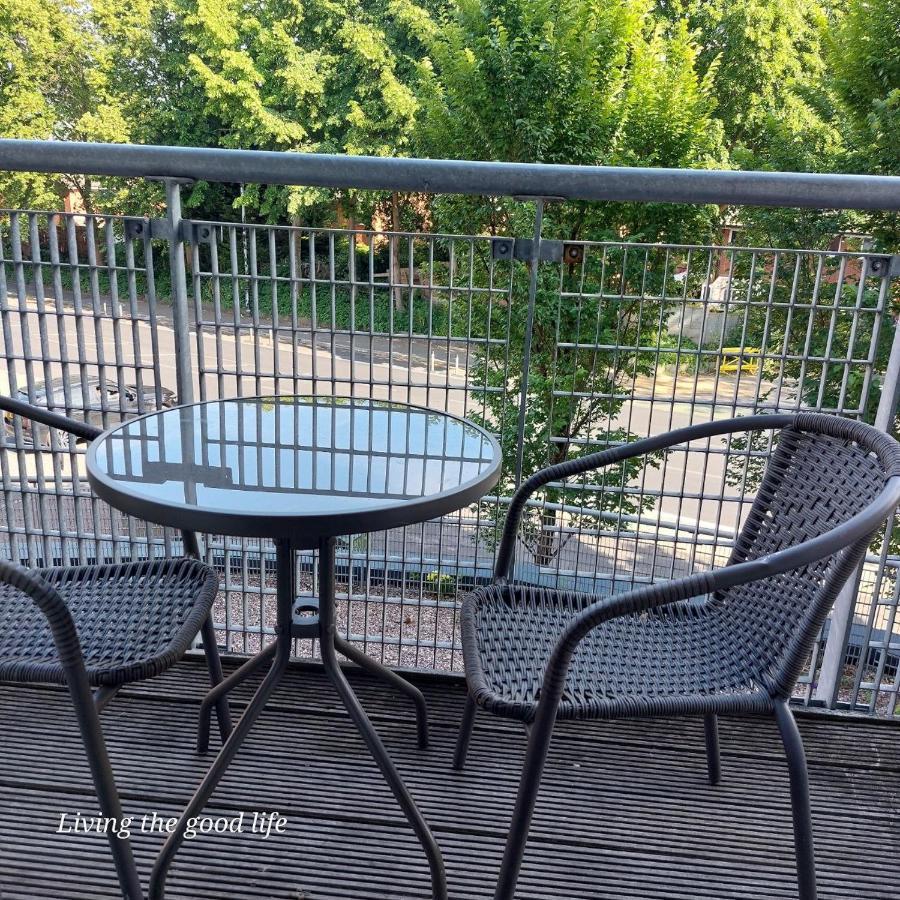 Balcony-View With Free And Secured Parking Apartman Manchester Kültér fotó